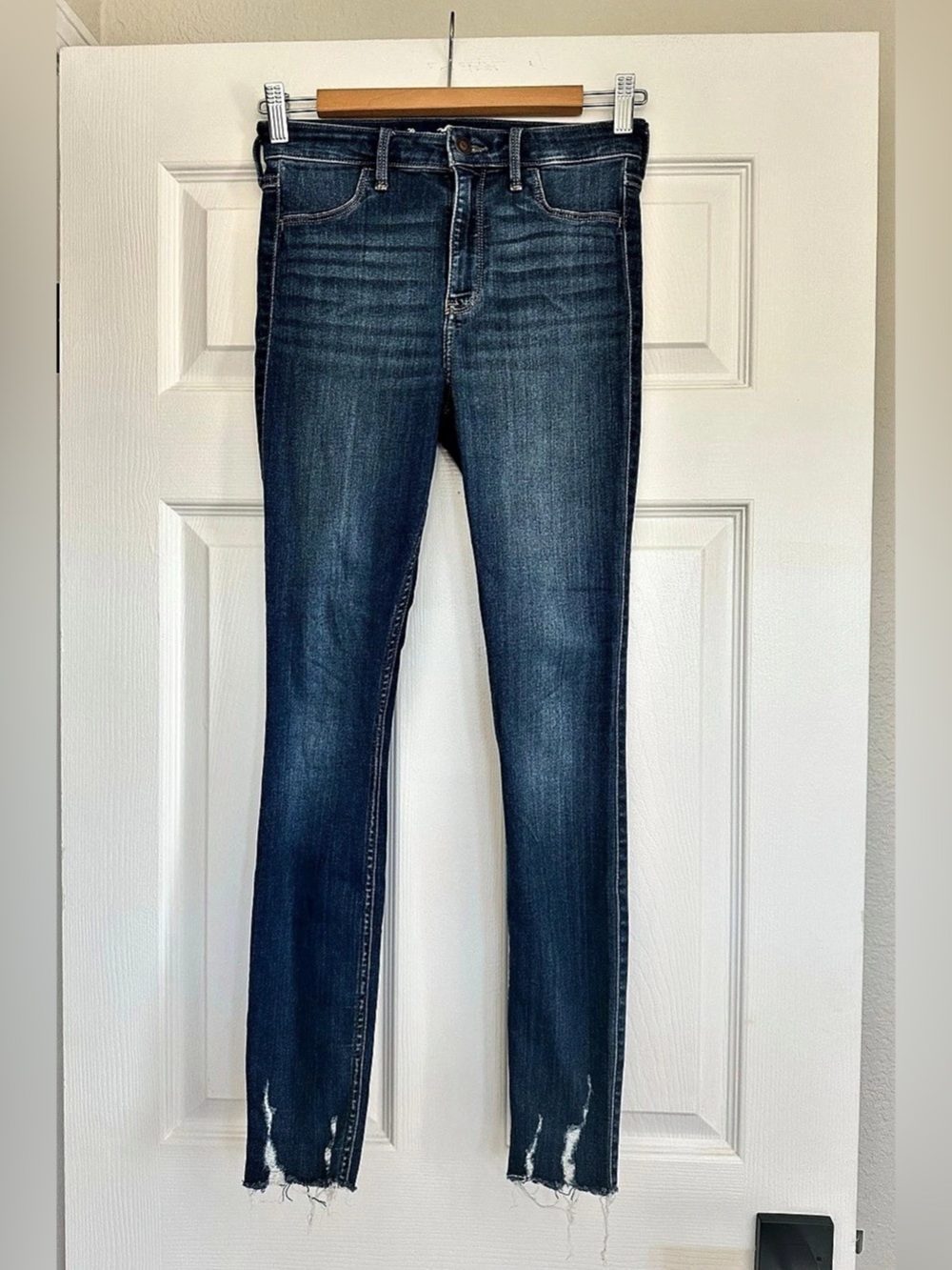 Hollister High Rise Jean Leggings W26 L28 Distressed Raw Hem Skinny Jeans